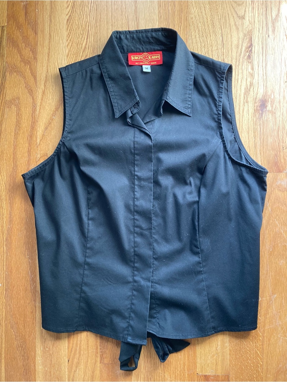 Black Sleeveless Collared Tie-Hem Top - Size M, has stretch